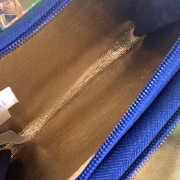 Disney parks X Lilly Pulitzer crossbody bag - Picture 7 of 9